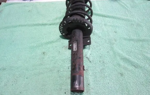 Skoda Fabia Mk1 (6Y) Front shock absorber/damper 6Q0413031BH