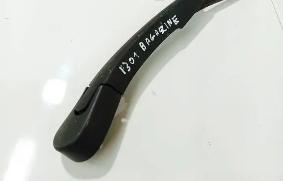 BMW 3 F30 F35 F31 Rear wiper blade arm 61627290616