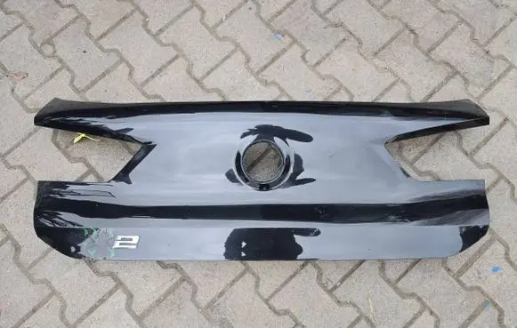 BMW X2 F39 Tailgate trim 7428466 746765508