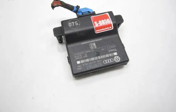 Volkswagen PASSAT B6 Gateway control module 3C0907530C 02063