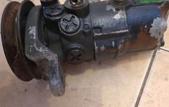 Audi 100 200 5000 C3 Power steering pump 034145155D 8601955131 1441573