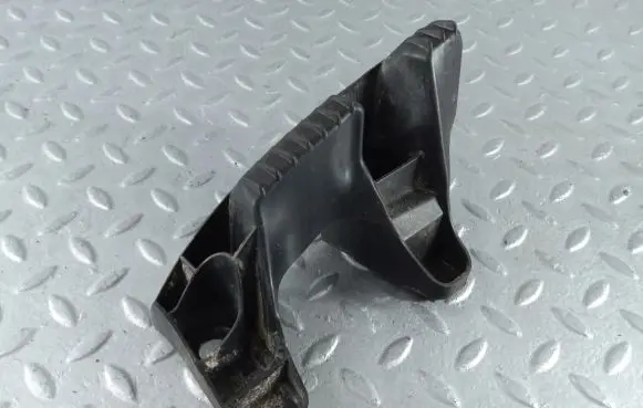Subaru Outback (BS) Bumper support mounting bracket corner 57707AL370