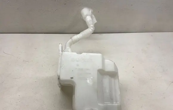 Audi A3 8Y Windshield washer fluid reservoir/tank 8Y0955449 5E3955448B 5E3955449A