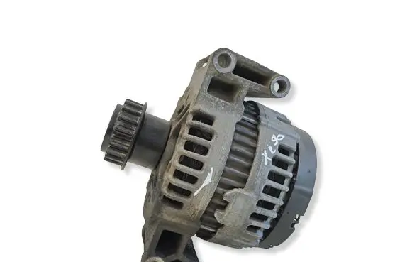 Volvo XC90 Generator/alternator 689N10300MA