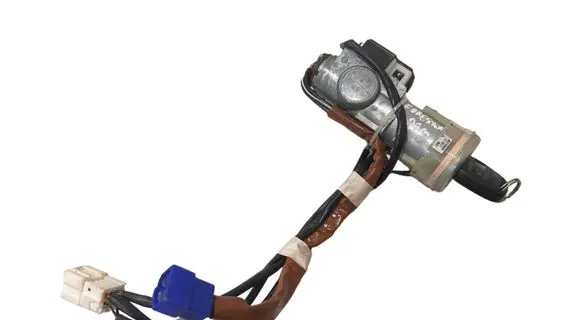 Subaru Forester SG Ignition lock 88215SA000 X1T26171