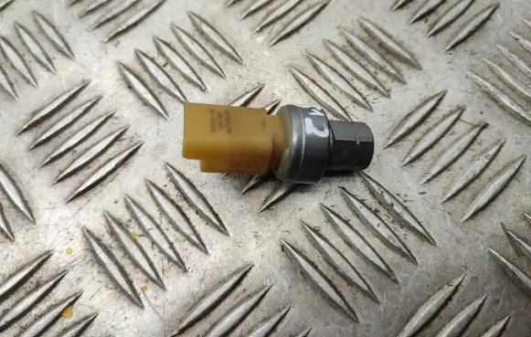 Citroen C3 Air conditioning (A/C) pressure sensor 9673006380