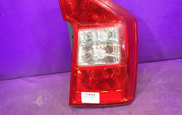 KIA Carens I Rear/tail lights 924021D0R