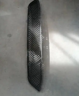BMW X1 E84 Front bumper lower grill A812