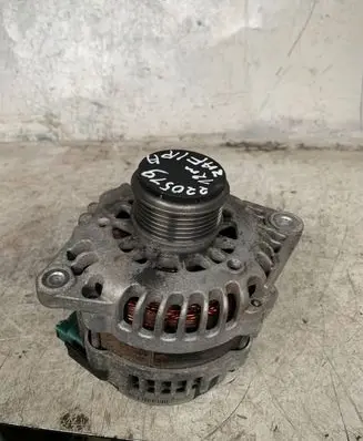 Opel Zafira B Generator/alternator AU20001353