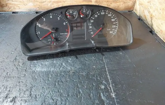 Audi A4 S4 B5 8D Speedometer (instrument cluster) 8D0919861C