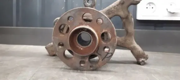 Mercedes-Benz E W212 Front wheel hub spindle knuckle
