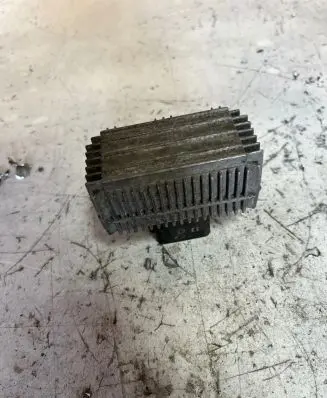 Opel Signum Glow plug pre-heat relay 09132691 51299008