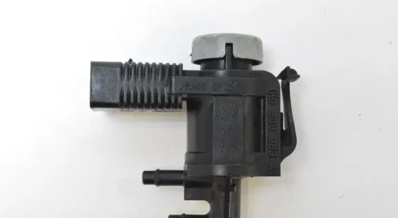 Audi A4 S4 B8 8K Turbo solenoid valve 1K0906283