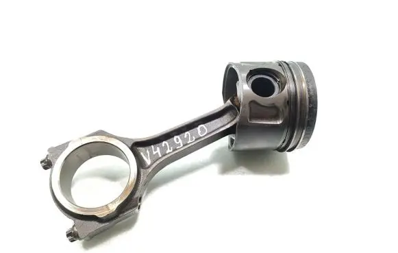 Ford Mondeo Mk III Piston with connecting rod QJBB