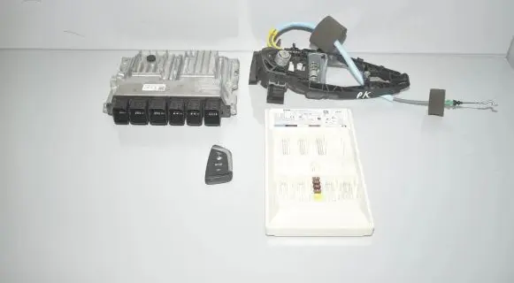 Engine ECU kit and lock set