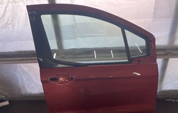 Ford Turneo Courier Front door
