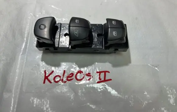 Renault Koleos II Electric window control switch