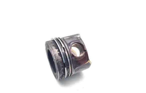 Volkswagen Golf Cross Piston CXXB
