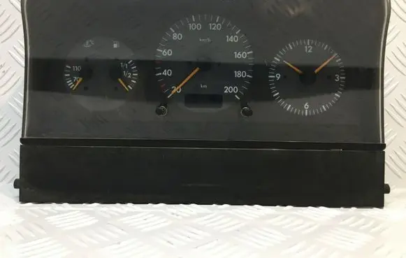 Volkswagen II LT Speedometer (instrument cluster) 2D0919850F