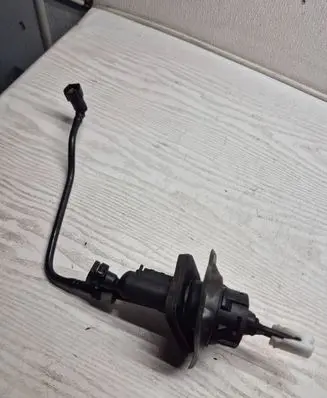 Volvo V50 Clutch master cylinder 3M517A543AB 090824