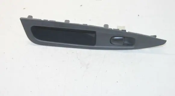 Nissan Qashqai Electric window control switch 829614EA0AX
