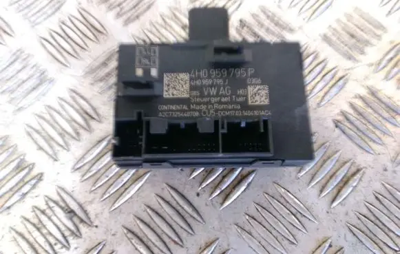 Volkswagen Touareg II Door control unit/module 4H0959795