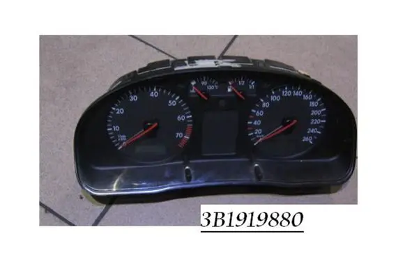Volkswagen PASSAT B5 Speedometer (instrument cluster) 3B1919880