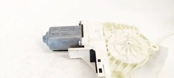 Skoda Superb B6 (3T) Front door window regulator motor 8K0959801A