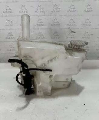 Ford Focus Windshield washer fluid reservoir/tank bv6117b613a