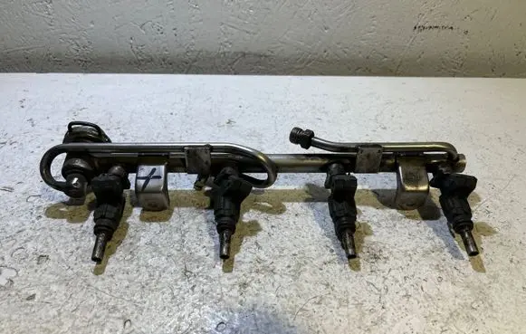 Audi A4 S4 B7 8E 8H Fuel main line pipe 0280160575
