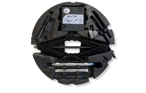 Volkswagen Touareg III Tool set 760012115N 4M0011031E 8N0012219