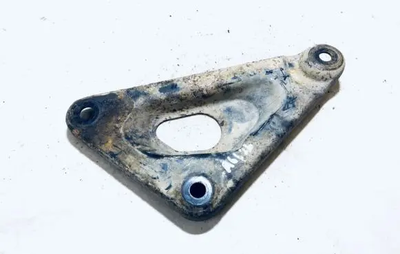 Opel Astra G Engine mounting bracket