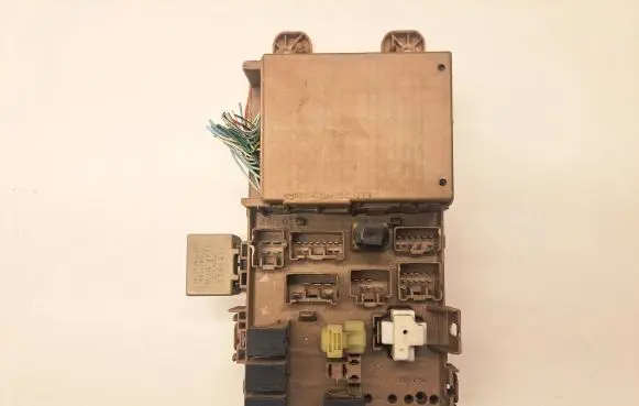 Toyota Corolla Verso E121 Other control units/modules 8264113040 2323000231
