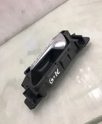 Opel Grandland X Rear door interior handle 98201553