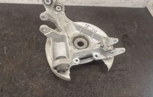 Land Rover Discovery 5 Rear wheel hub JPLA5A970BB CPLA2K316A HPLA1109AA