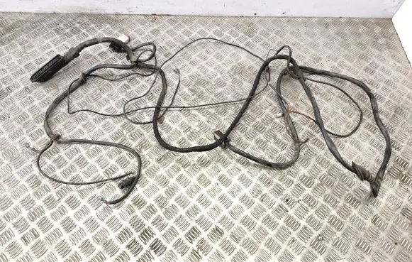 Volkswagen Polo II 86C 2F Panel wiring 