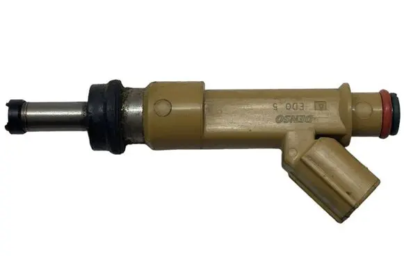 Toyota Auris 150 Fuel injector 2325037010