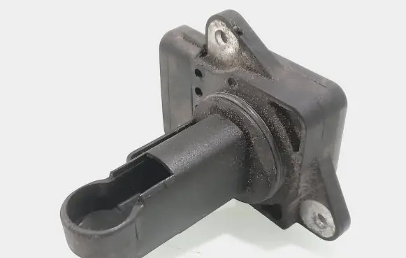 Toyota Avensis T250 Mass air flow meter 222040N010 MB1974003070