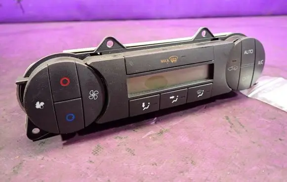 Ford Mondeo Mk III Climate control unit 
