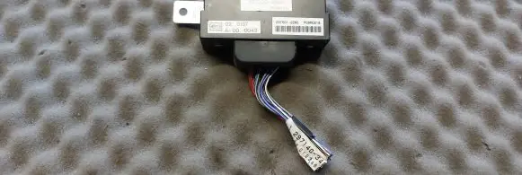 Toyota RAV 4 (XA20) Alarm control unit/module 0819012930 2370012260 2370002260