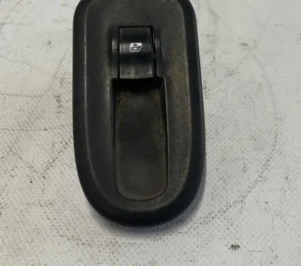 Renault Master III Electric window control switch 8200548968 1007478