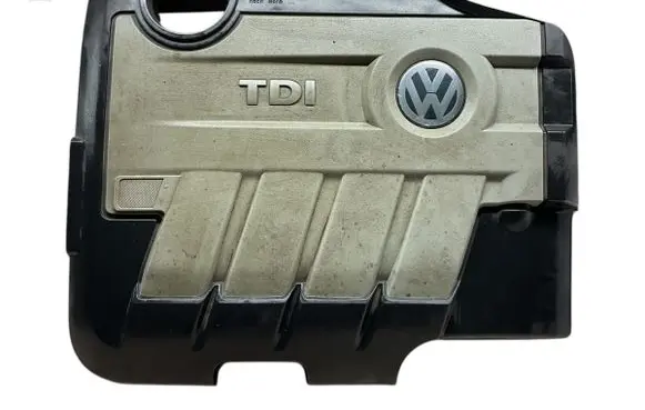 Volkswagen PASSAT B6 Engine cover (trim) 03L103925 03L103925C 03L103925D
