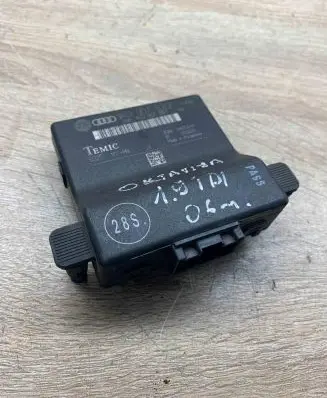 Volkswagen Golf V Gateway control module 1K0907530F