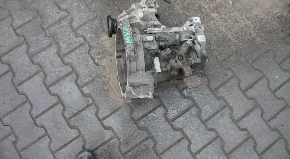 Volkswagen Caddy Manual 6 speed gearbox MYP