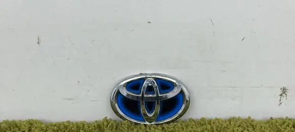 Toyota RAV 4 (XA40) Manufacturer badge logo/emblem 75403-42030