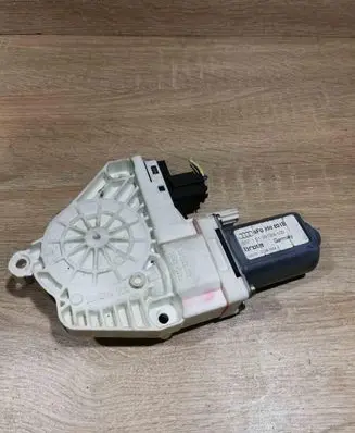 Audi A6 S6 C6 4F Front door window regulator motor 4F0959801B