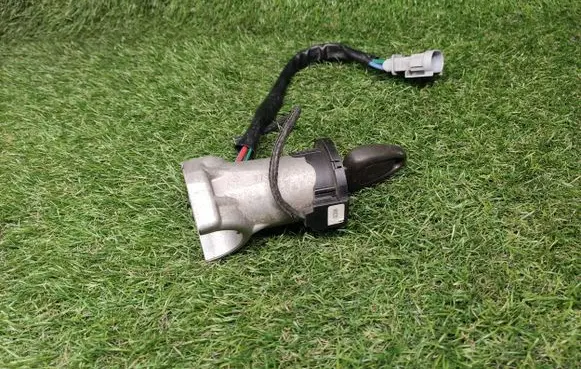 Iveco Daily 3rd gen Ignition lock 500338989 F005V00089