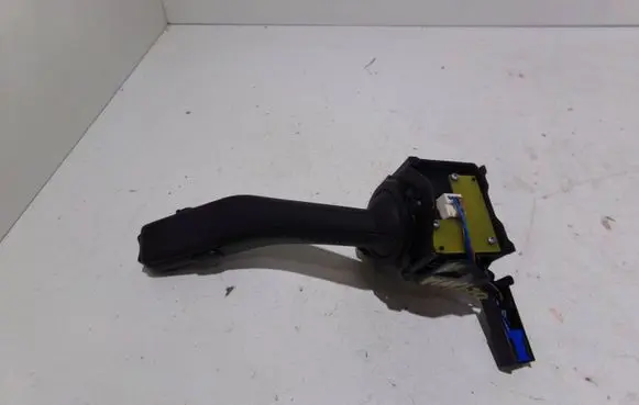 Skoda Octavia Mk2 (1Z) Wiper control stalk 01203517 1K0953519L