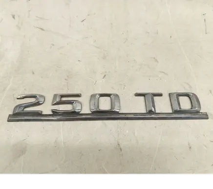Mercedes-Benz E W124 Manufacturers badge/model letters 1248172215 A1248172215 250TD