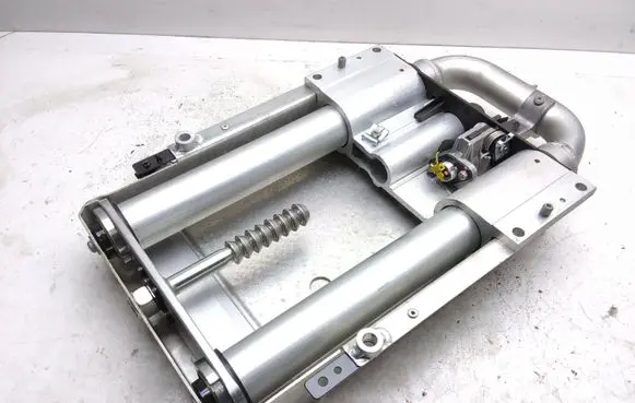 Ford Focus Convertible roof roll over bar 6W83518C42AB